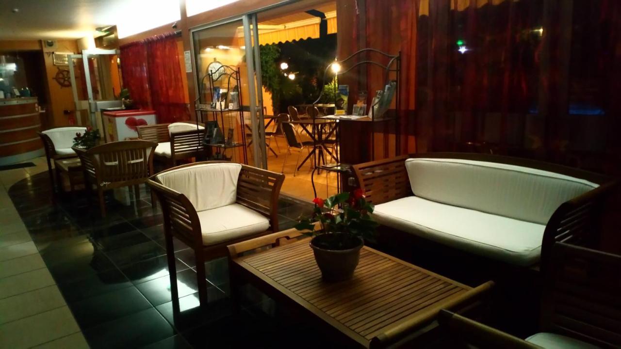Brit Hotel Confort Helios Agde Zewnętrze zdjęcie